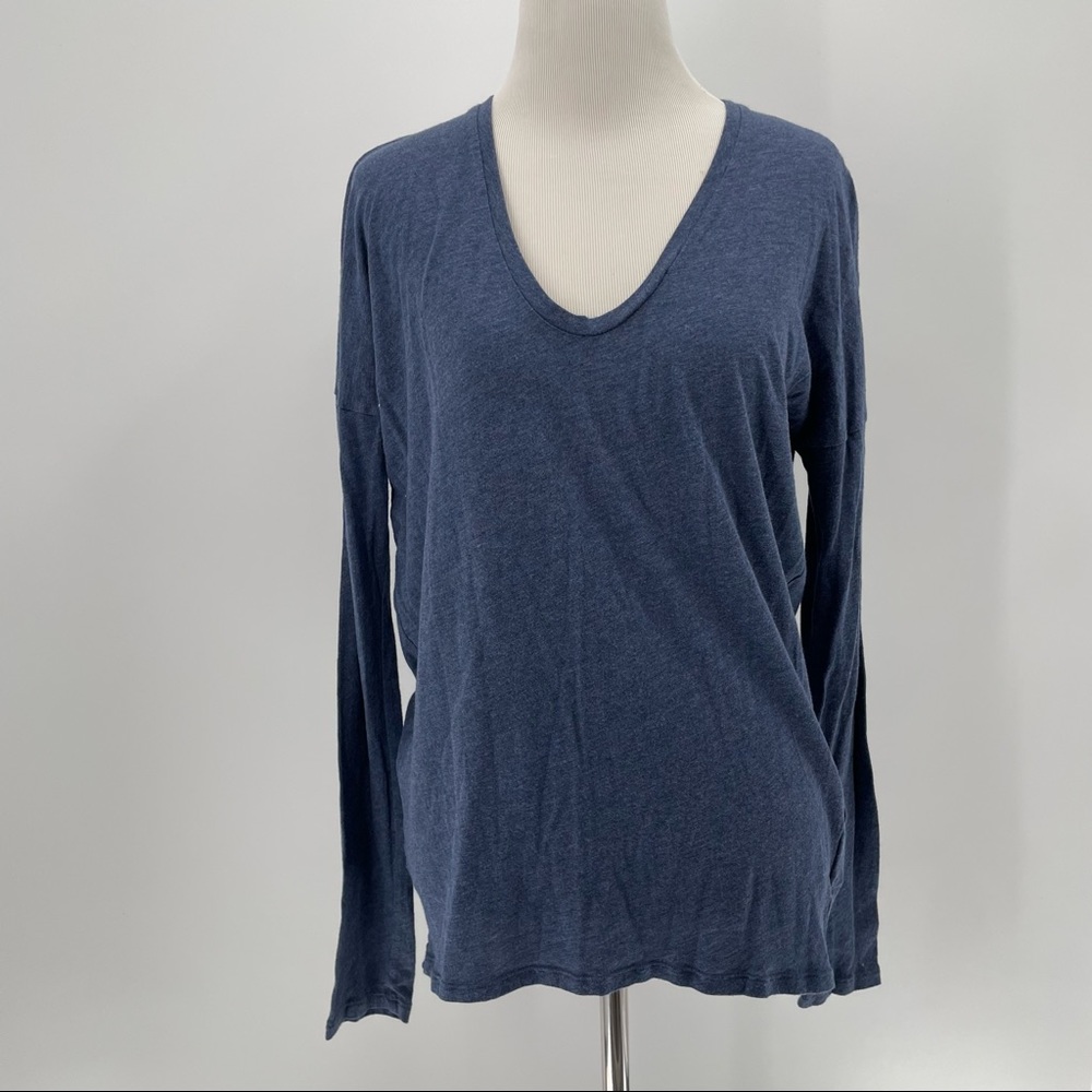 GAP Woman’s Blue Long Sleeve Top